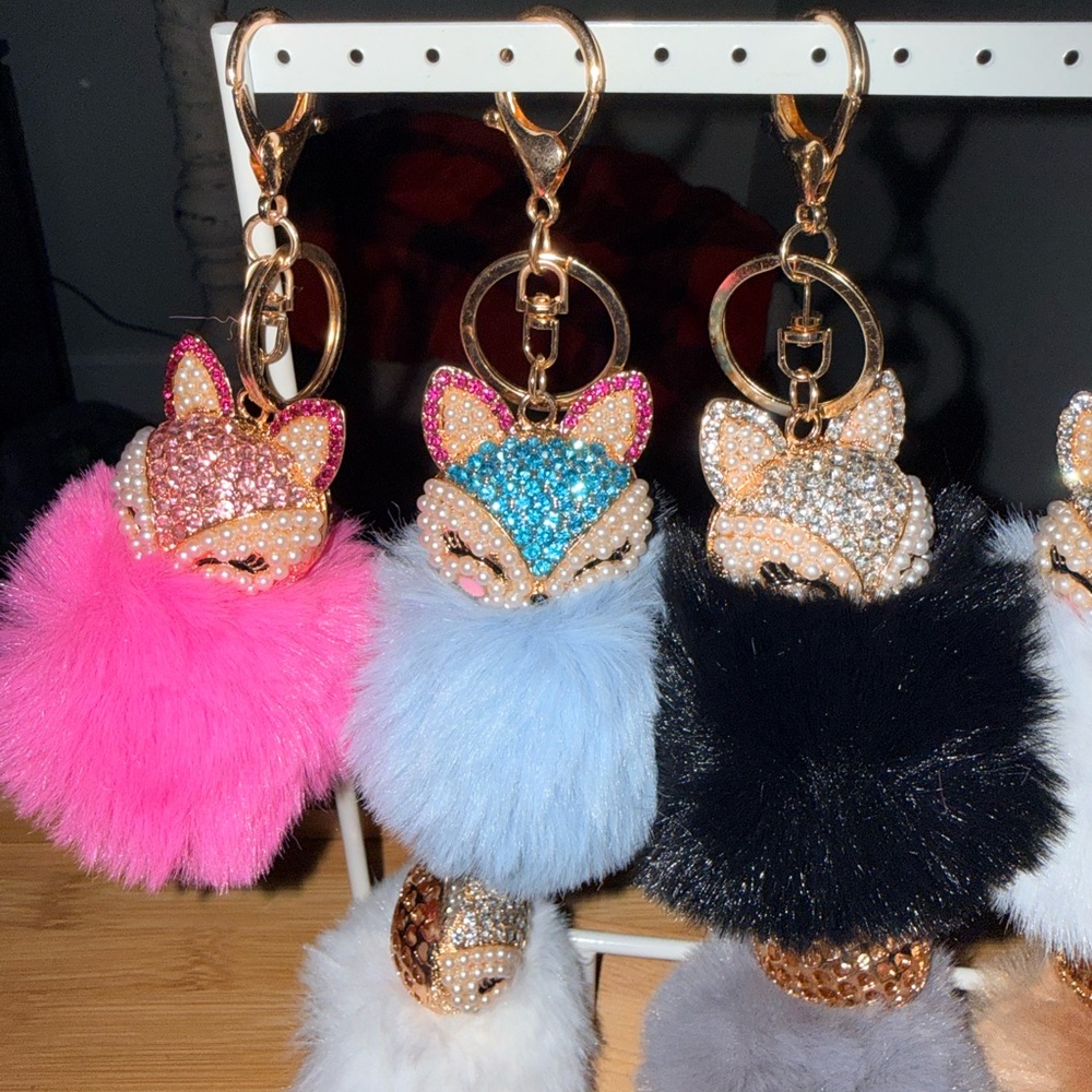 Furry Fox Keychain with Rhinestones - Picture 2 of 4